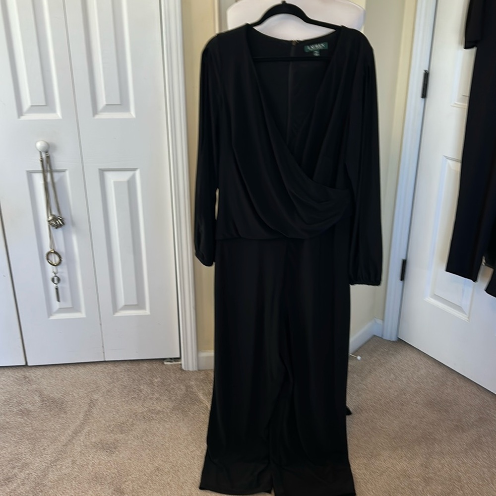 Classy and beautiful black jumpsuit